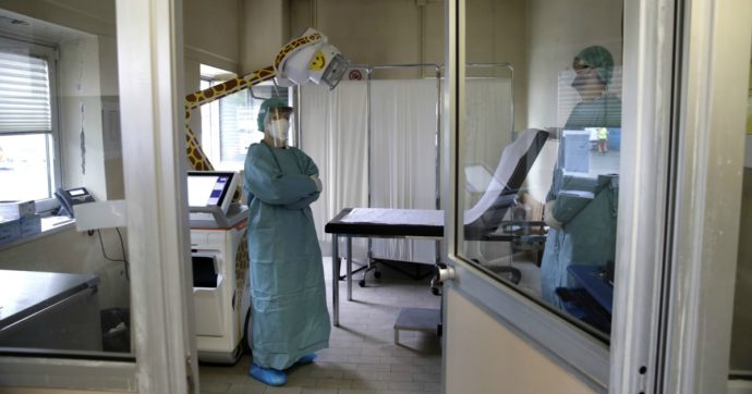 Skandal: Mjeku nga Prizreni rrezikon 45 punëtorë të urgjencës nga koronavirusi