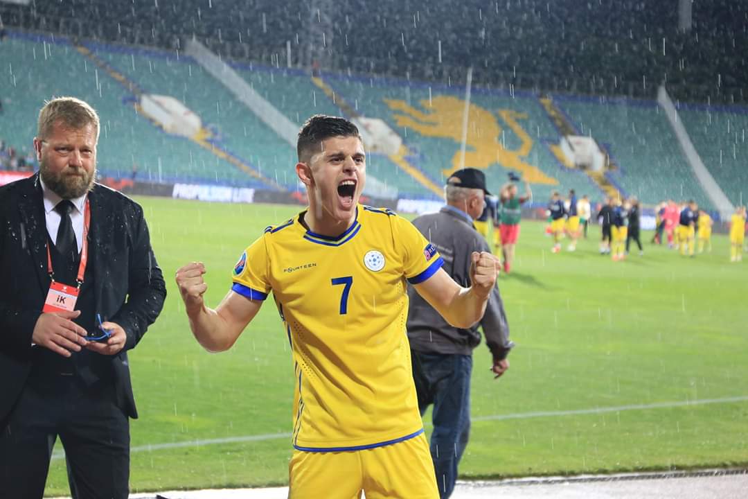 Menaxheri: Rashica pranoi të luante për Kosovën pasi Shqipëria nuk e mori në Euro 2016
