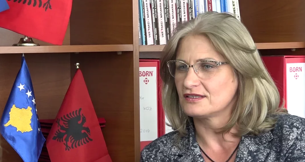 Teuta Haxhiu: Mania prej “perandori” e Kurtit, shkarkime bordesh në mesnatë e emërim i njerëzve të partisë