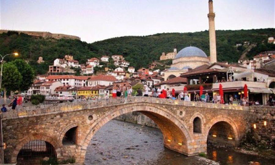 PDK në Prizren akuzon qeverisjen e Haskukës për degradim urban me ndërtime pa leje