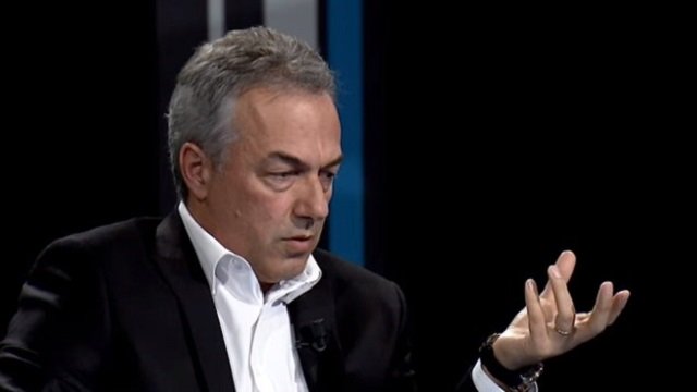 Analist Abdullahu del në TV në orët e vona: I bëhet bajat tema dhe i humb dëshira për të folur (VIDEO)