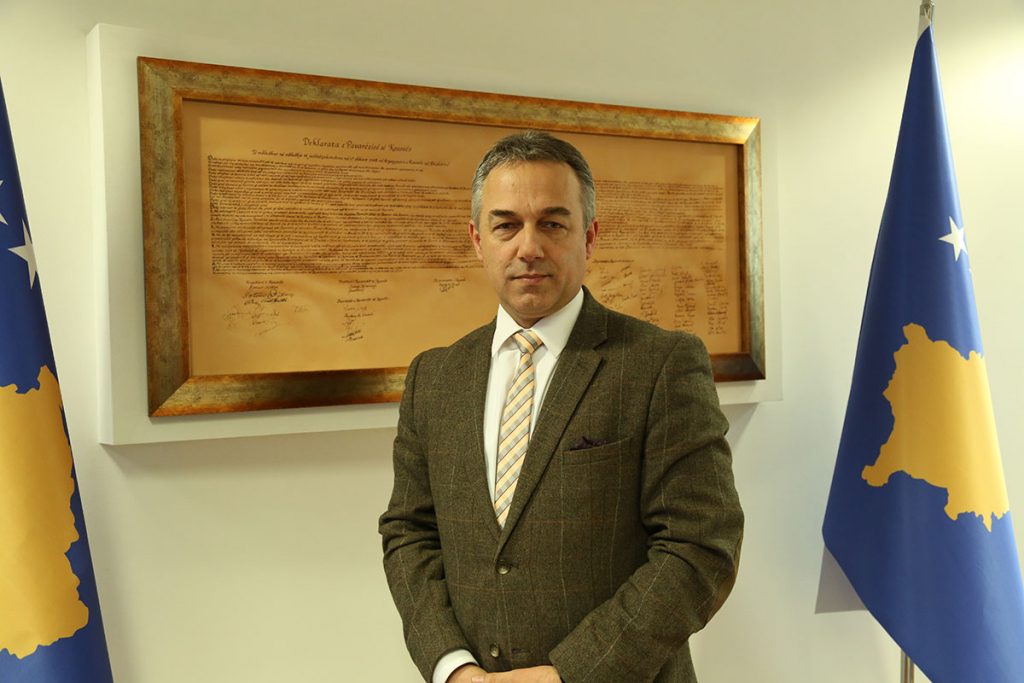 Abdullahu: Kosova po rrezikohet nga Rusia, sepse Qeveria Kurti i ka ftohur raportet me SHBA-në
