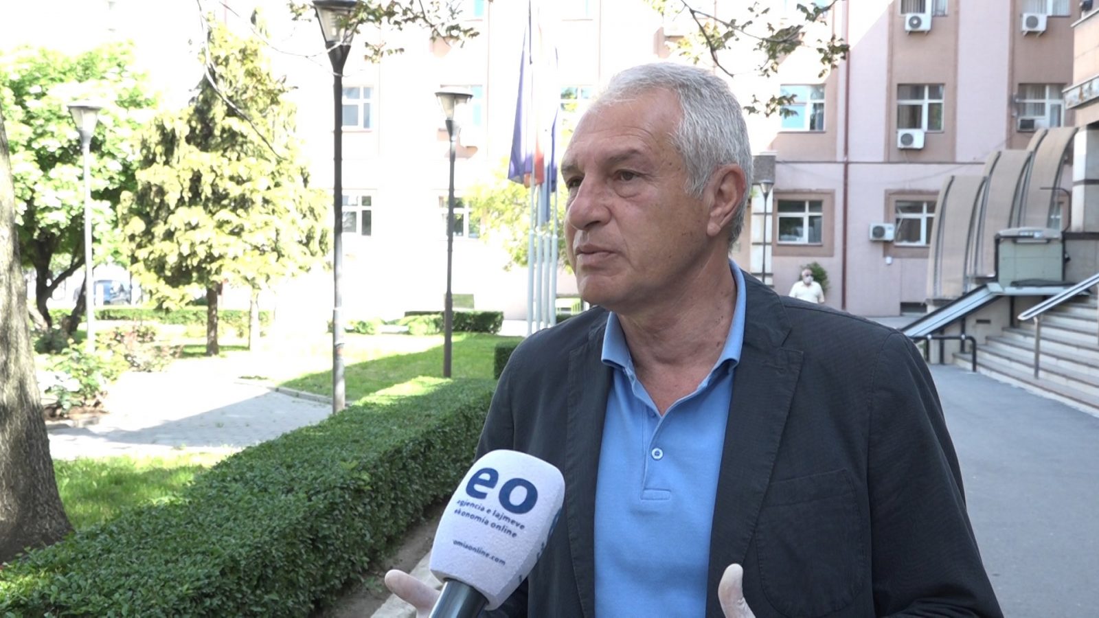 Nushi paralajmëron karantinimin e Prishtinës nëse rritet numri i ...