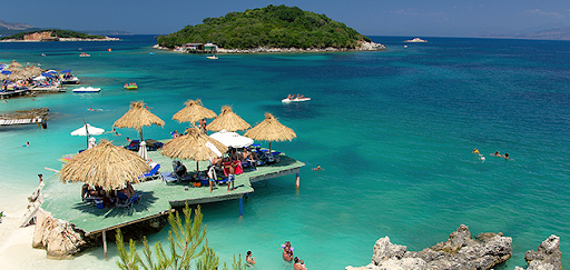 Kufijtë ende s’janë hapur, kompanitë turistike kosovare reklamojnë oferta për Shqipëri