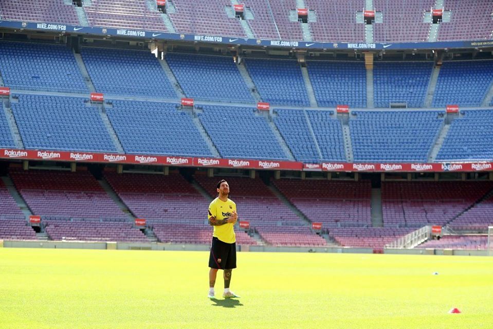 La stërvitjen i dëmtuar, Messi befason Barcelonën