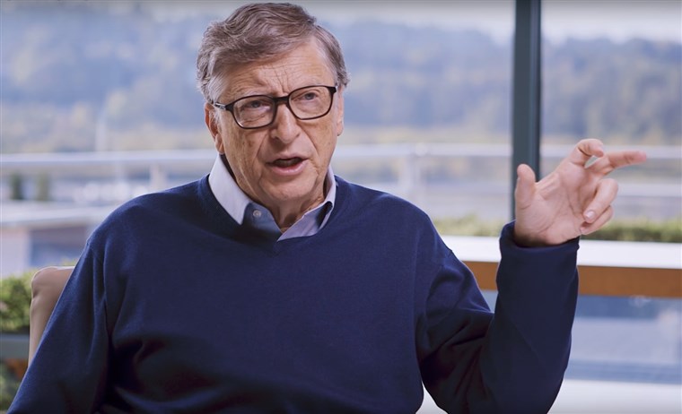 Bill Gates flet për teorinë konspirative që thotë se ai po përdorë koronavirusin për të na instaluar mikroçipë