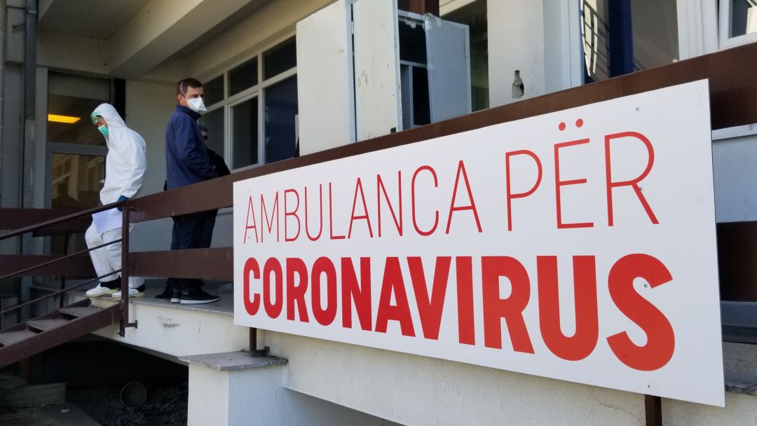 Vdes një person nga koronavirusi në Klinikën Infektive në QKUK