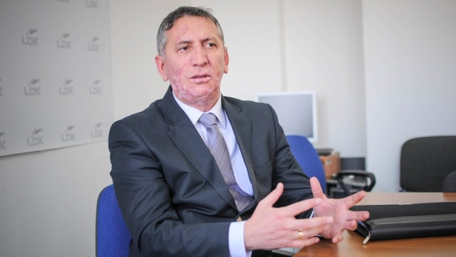 A do të jetë Anton Quni kandidat për kryetar të Prizrenit? Kështu përgjigjet për Periskopin