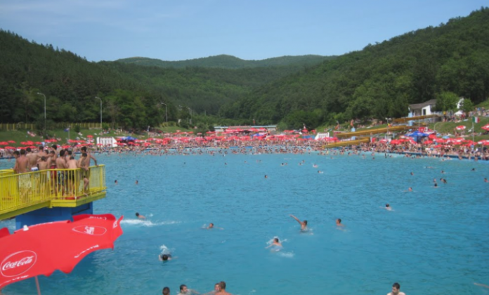 Pishina e Gërmisë pritet të hapet sot