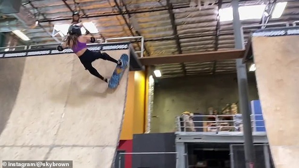 Rrëzimi horror me skateboard i 11 vjeçares: Theu kafkën, ‘me fat që ende merr frymë’