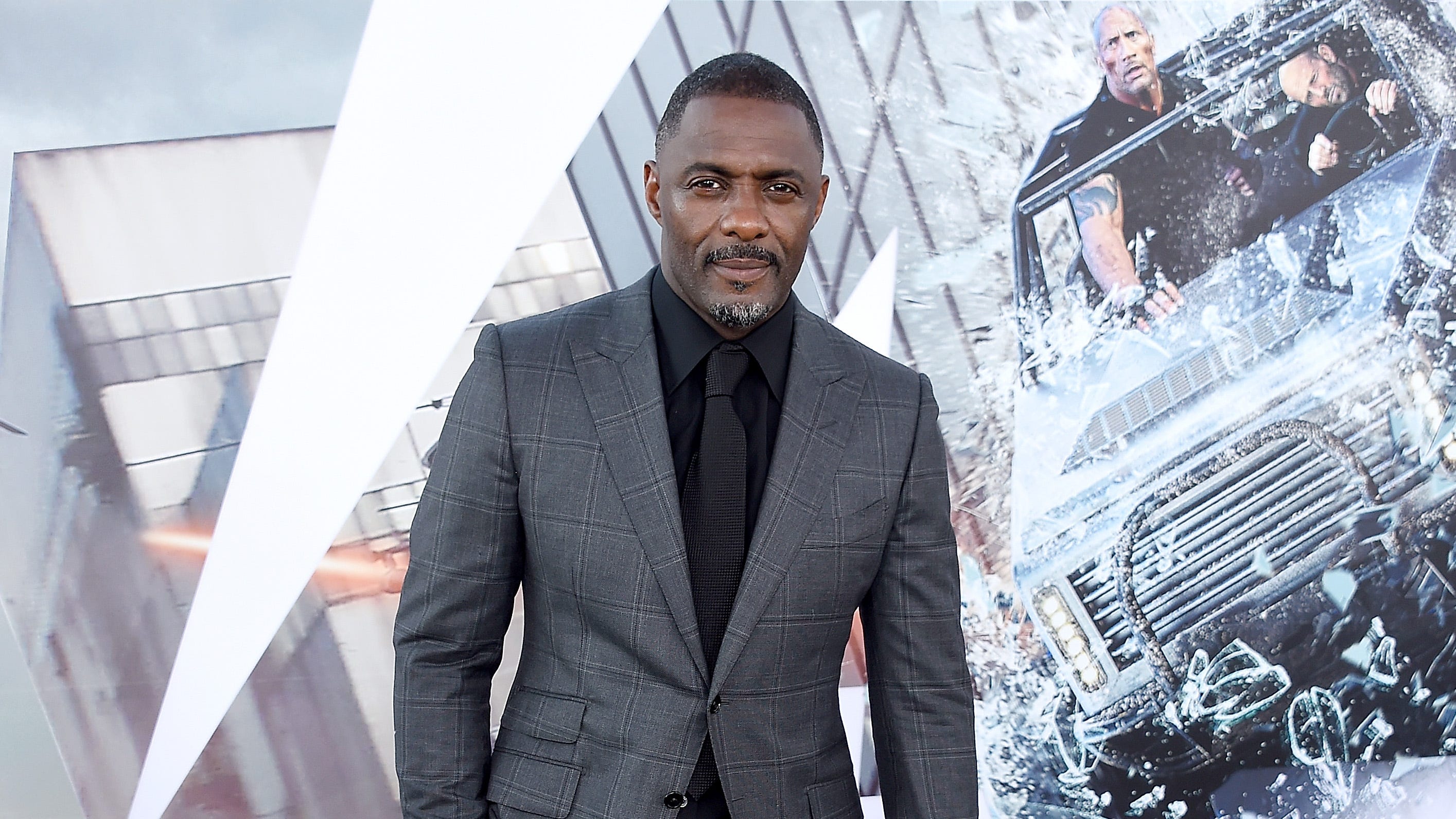 Idris Elba jep lajmin e hidhur për fansat