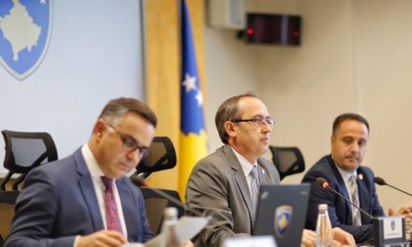 Qeveria formon Këshillin e Ekspertëve për dialogun me Serbinë