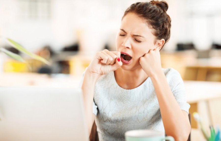 8 shenja që tregojnë se jeni lodhur nga puna