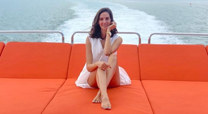 Emina Çunmulaj nga SHBA’ja shkoi për të votuar në Mal të Zi, ka mesazh për shqiptarët