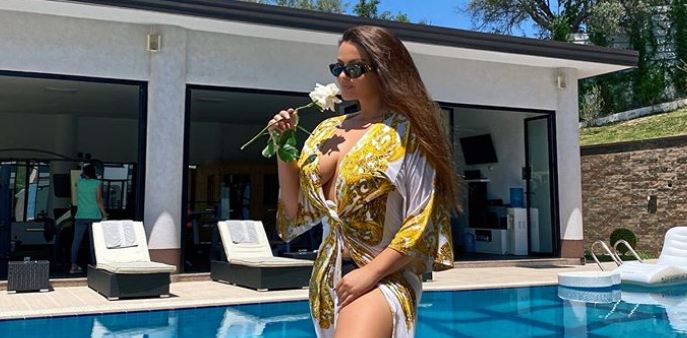 Enca ndryshon dukjen, mezi njihet