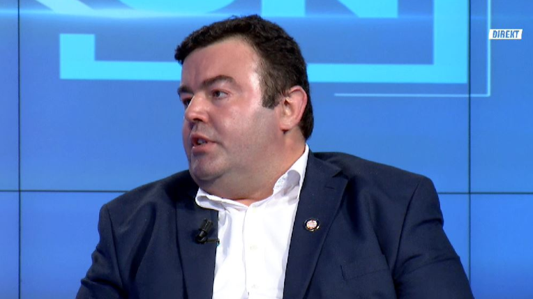 Bislimi:  Është vendim i Thaçit dorëheqja apo jo pas aktakuzës