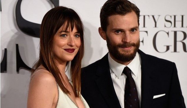 Aktorët zbulojnë detaje nga skenat e seksit: “Vendosa sfungjer të lagur mes këmbëve”