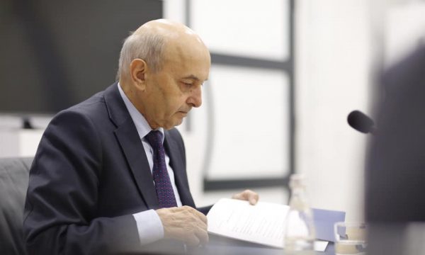 Mustafa pas skandalit të 2 milionë eurove: Ministrja Bajrami s’ka pse jep dorëheqje