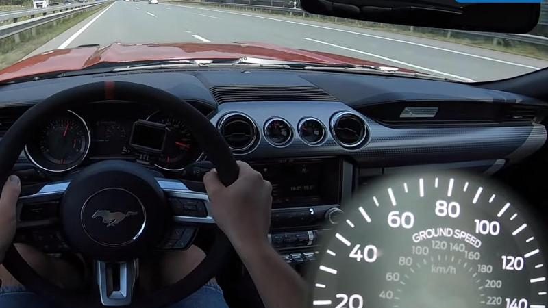 Mustangu i ri e “çan” rrugën në autobanin gjerman nga shpejtësia