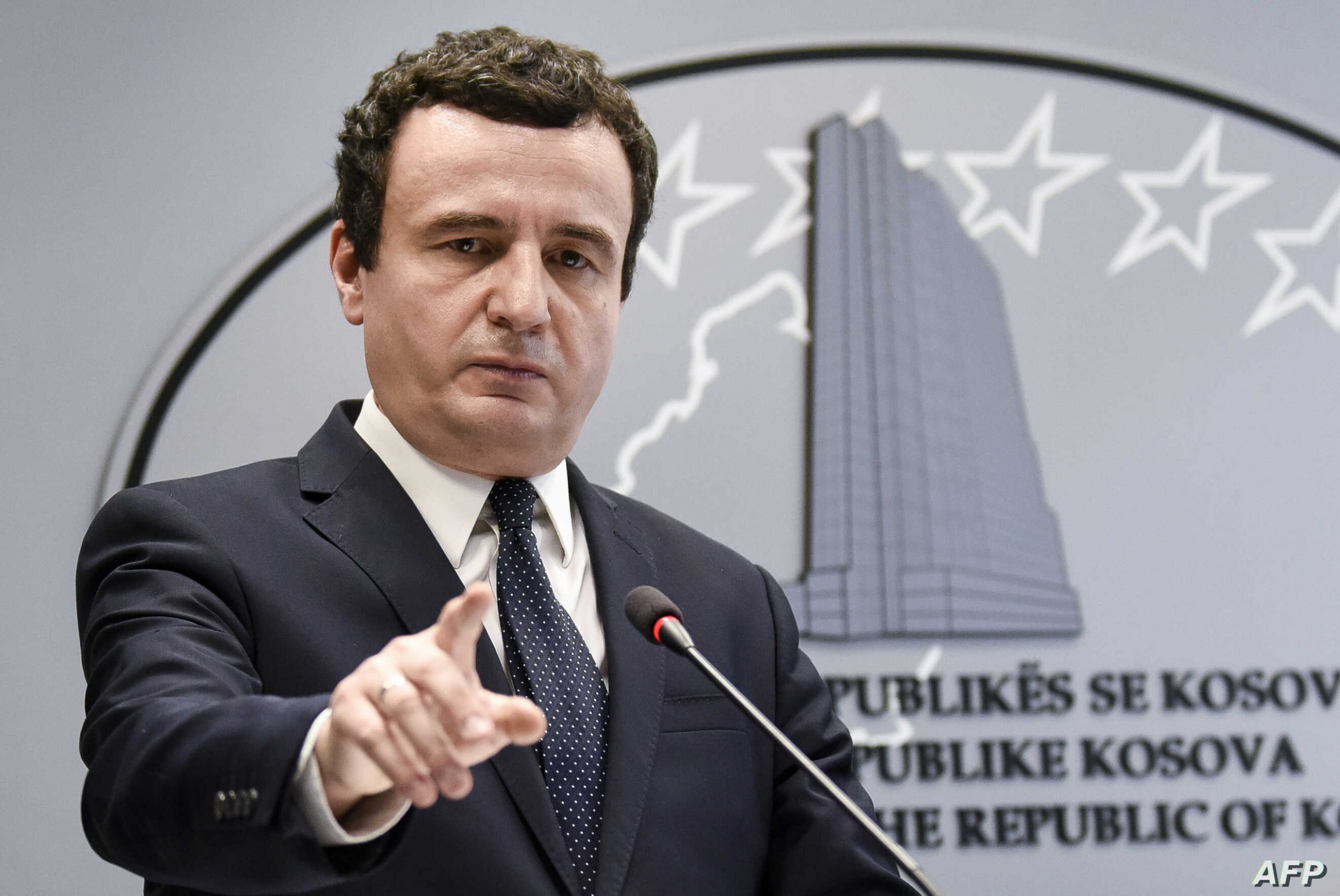 AKP vazhdon privatizimet: Kurti iu thotë se luftën anti-korrupsion do ta nis me ta