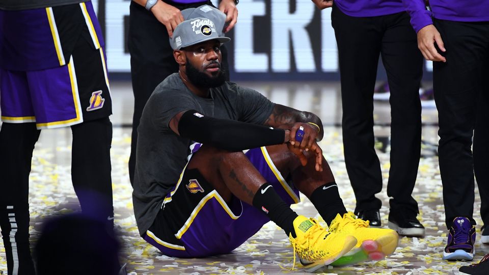 ‘Mbreti’ bën ligjin edhe në Perëndim, Lakers në finalen e madhe