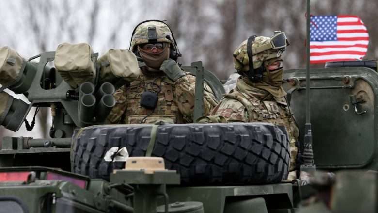 SHBA dërgon edhe disa trupa në Kosovë: Po e shkruajmë historinë