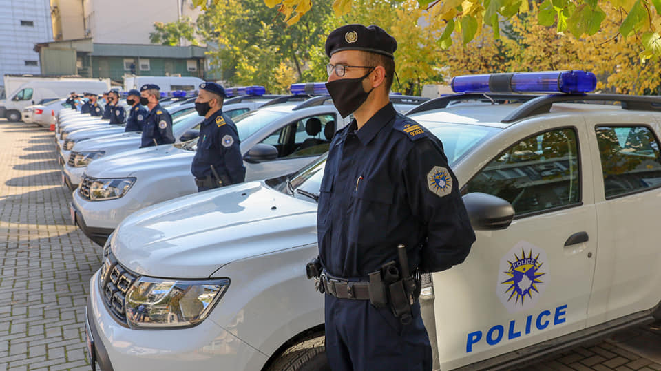 Policia gjermane i dhuron Kosovës vetura të reja