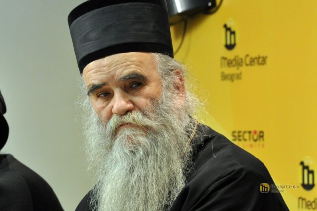 Bosi i Kishës Ortodokse Serbe në Mal të Zi e merr biletën për në ferr