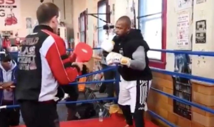 Pamjet nga stërvitja e Roy Jones do ta tmerrojnë Mike Tysonin para meçit të bujshëm