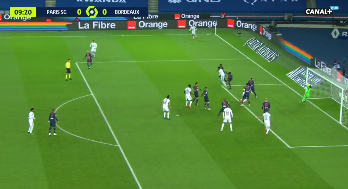 Qesharake: Ylli i PSG-së shënon supergol me kokë në portën e tij