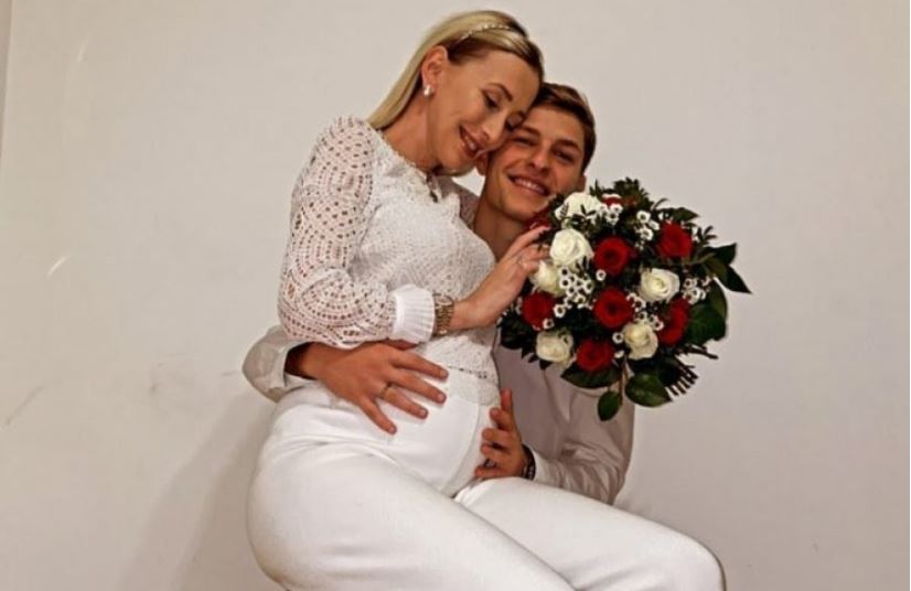 Ylli i Përfaqësueses së Kosovës martohet me modelen gjermane