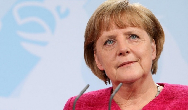 Merkel nderohet nga liderët evropianë në samitin e saj të fundit në Bruksel