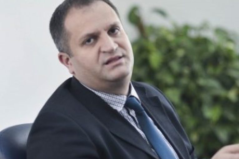 Ahmeti  Nuk mund t i lirosh nga pagesa në fushatë e pas tre ditësh të mbesësh pa para