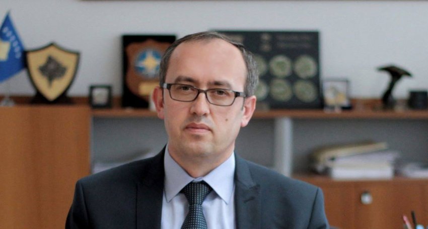 Hoti: Vjosa në vend që të jetë me Kujtim Shalën dhe të tjerët, u fut në listë me Fitore Pacollin