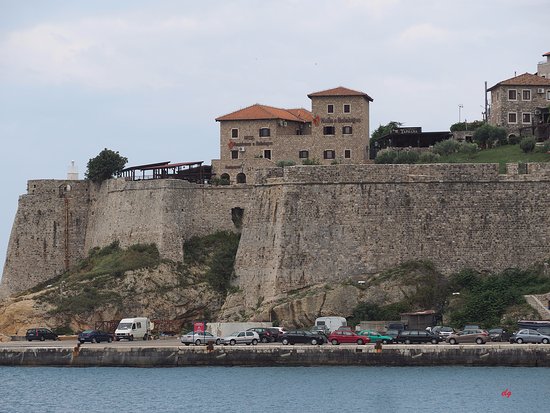 Kosova ndan 10 mijë euro për Kalanë e Ulqinit