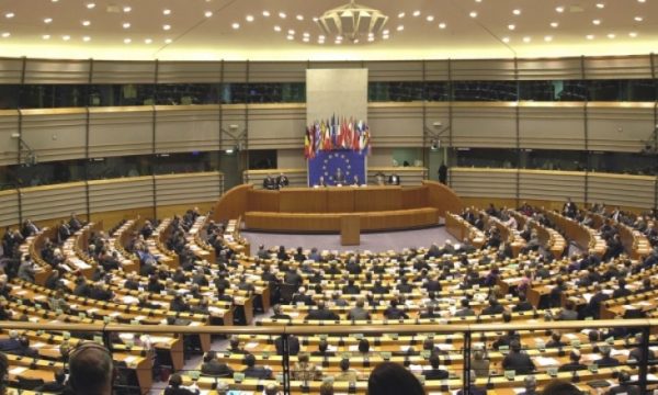 Në Parlamentin Evropian votohet Raporti për Kosovën: Vizat dhe dialogu dy tema qendrore