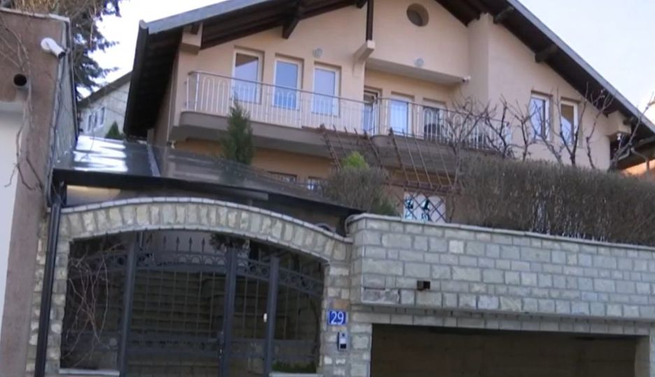 Kjo është shtëpia ku është vendosur Albin Kurti