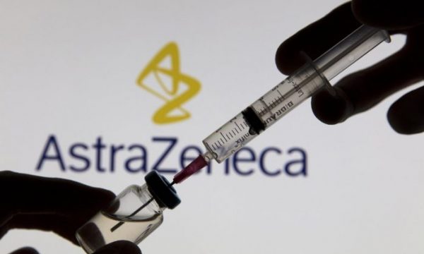 Tromboza nga “AstraZeneca”? Këto janë simptomat që duhet t’ju shqetësojnë
