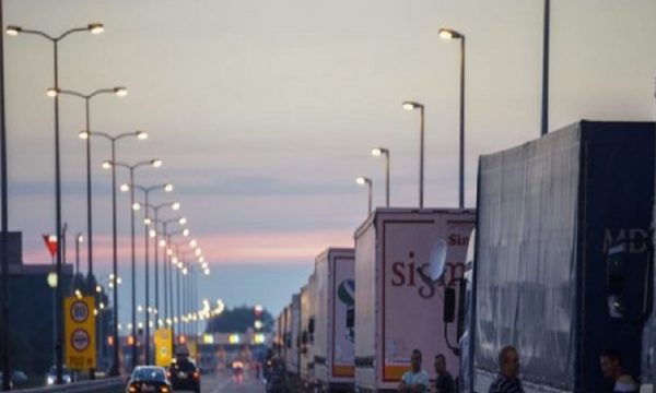 Alarmon eksperti i njohur: Importi i Serbisë është duke kapluar Kosovën, janë të dhëna zyrtare