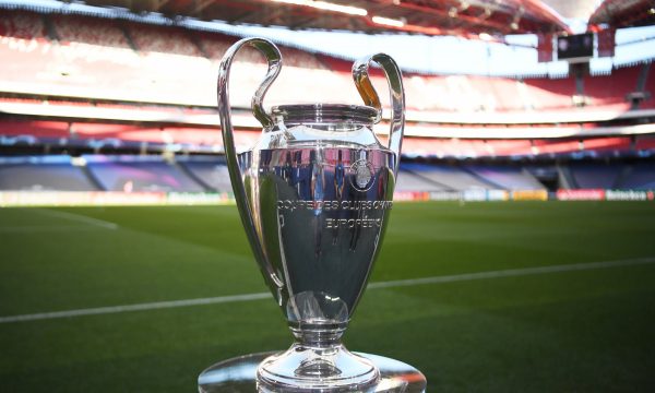UEFA ndryshon formatin e Champions Leagues