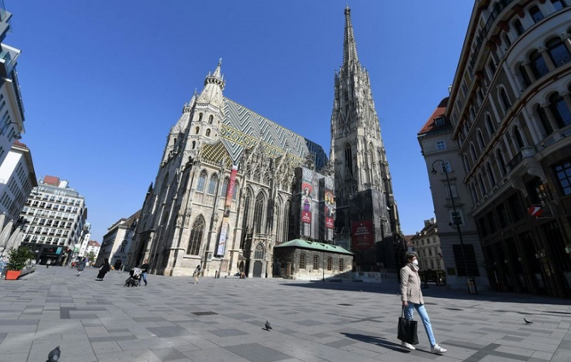 ​Austria heq karantinën për vizitorët nga disa vende