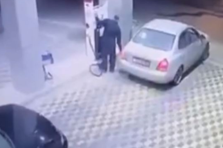 Video: Momenti kur një shofer largohet pa paguar karburantin