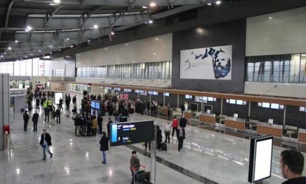 Shtetasja e huaj ngacmohet seksualisht në airoportin “Adem Jashari”, policia jep detaje