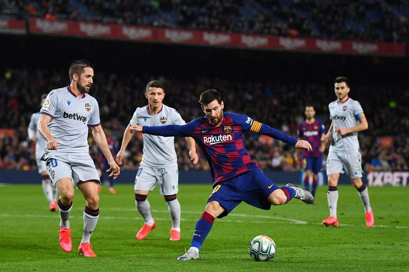 Barcelona nuk guxon të lëshojë pikë sonte kundër Levantes nëse ‘ëndërron’ titullin, formacionet zyrtare