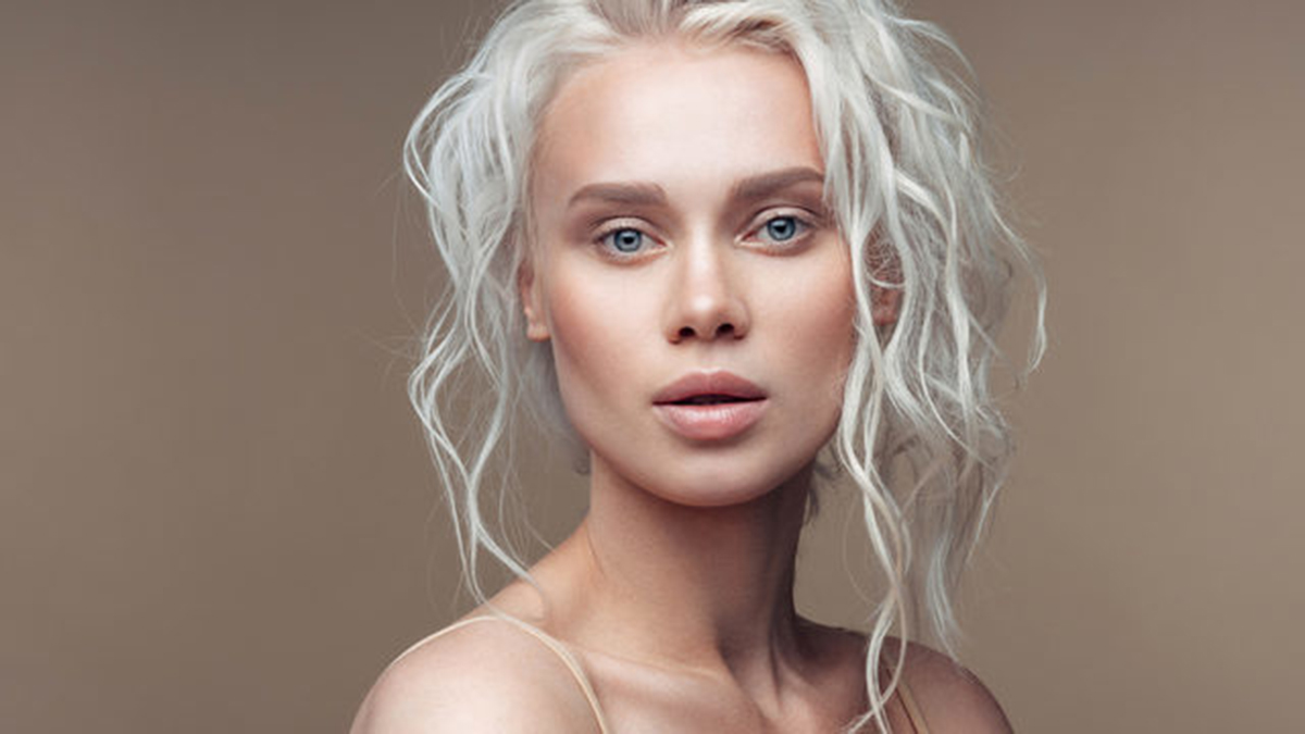 A mund të shkaktojë vërtet stresi thinja apo është thjesht një mit?