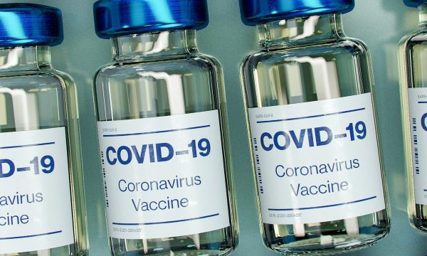 A mund të ndikojë vaksina anti Covid-19 në ciklin menstrual