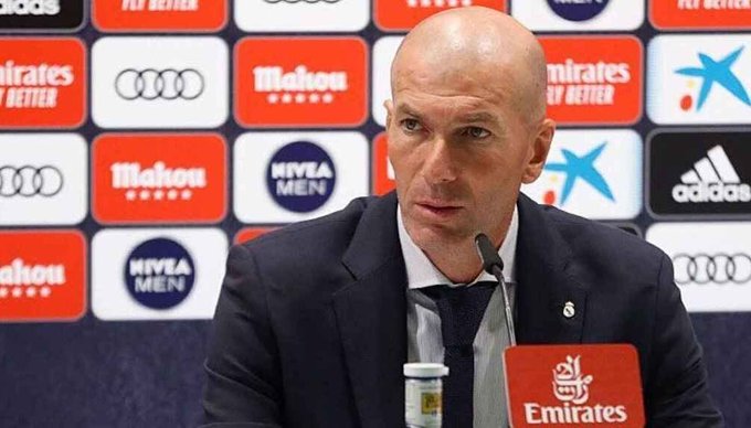 Zidane mohon raportet që aluduan nw largimin e tij: Si mund t’u them lojtarëve se po largohem në këtë fazë të sezonit?