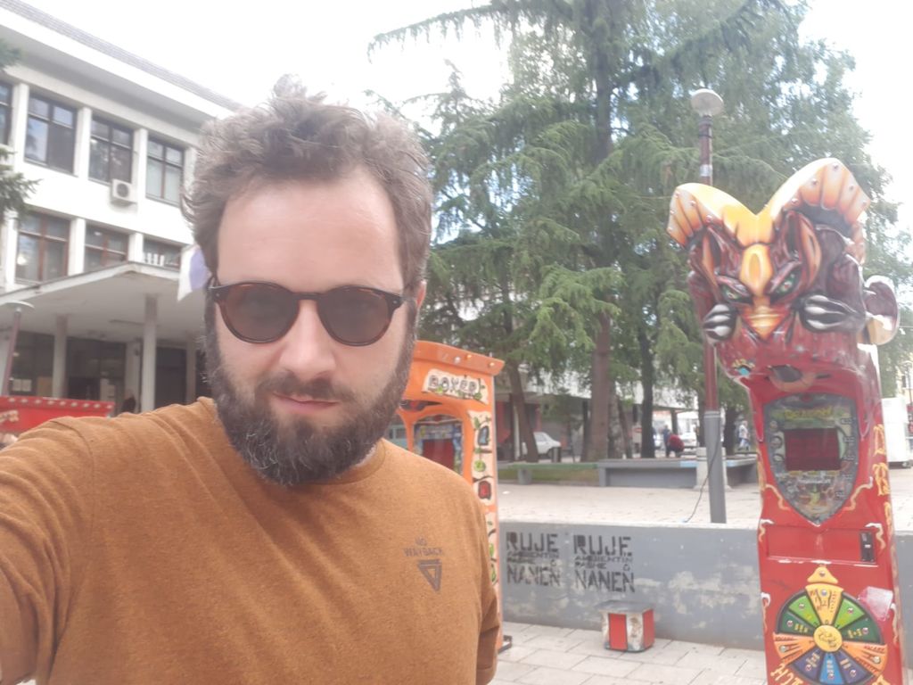 Revoltohet gazetari Idro Seferi: Më përpara punoj për serbët, se për ju, ik q***ni