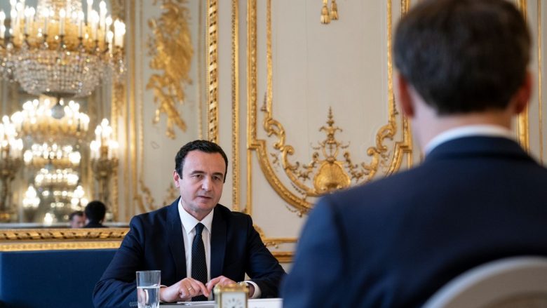 Kurti flet për telefonatën me Macron, shpreson se Franca do ta mbështes anëtarësimin në KiE pa Asociacionin