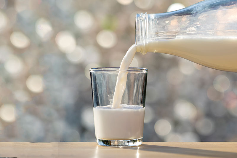 Ja çfarë ndodh me trupin tuaj kur e eliminoni qumështin tërësisht nga dieta juaj